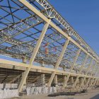 What are the requirements for the installation of steel construction?