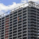 What are the characteristics of high rise steel structure buildings?