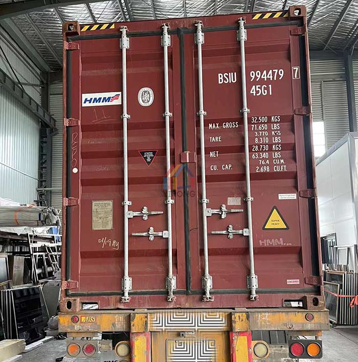 prefab steel structure shipped