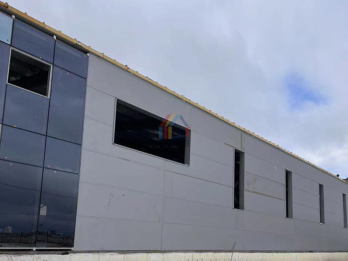 prefabricated workshop building