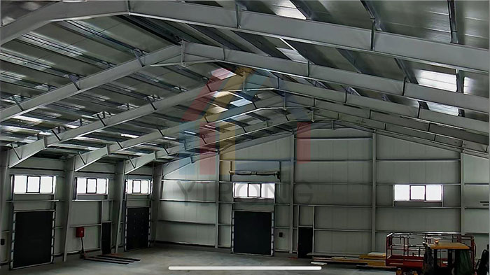 prefabricated metal warehouse