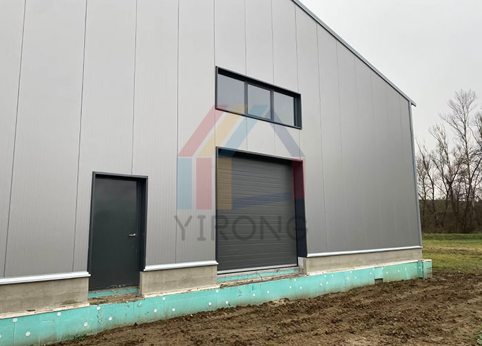 prefabricated metal warehouse